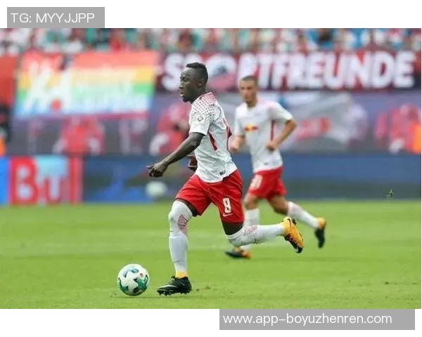 朗斯与尼奥尔历史交锋回顾及两队发展历程分析